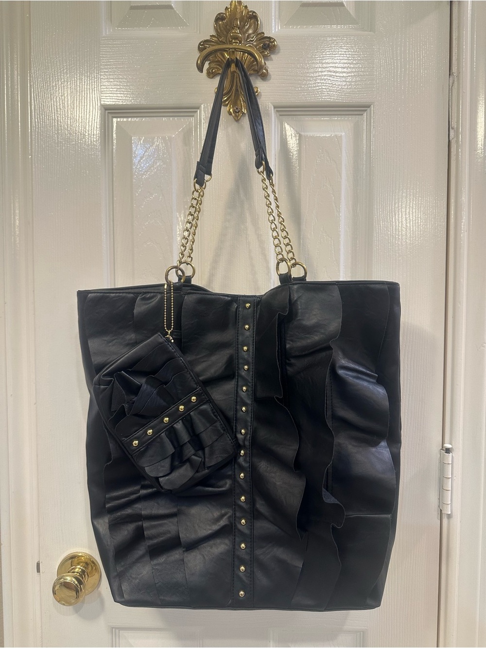 DSW Black Vegan Leather Ruffled Tote & Pouch Set Gold Chain Studded 18” x 16”